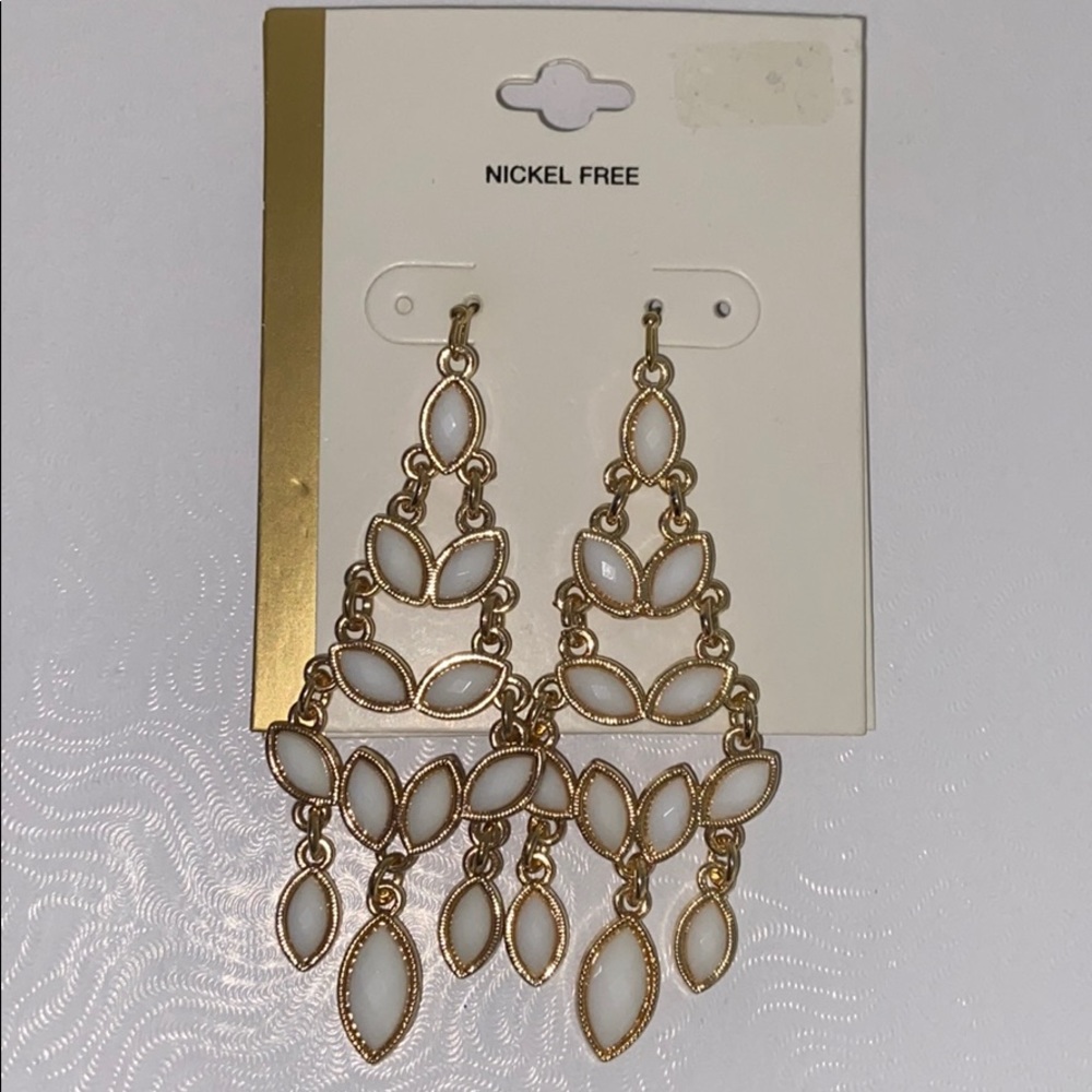 Chandelier earrings